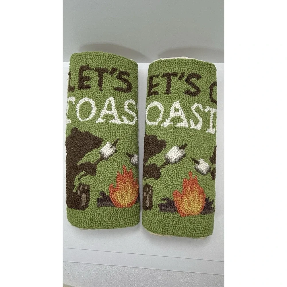 Peking Handicraft "Let's Get Toasted" Bear Campfire Hooked Two Pillow Shams Wool - Picture 12 of 12